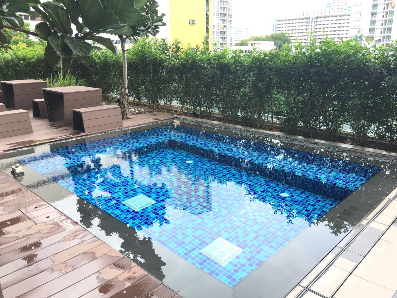 Balestier Deluxe 1 small pool